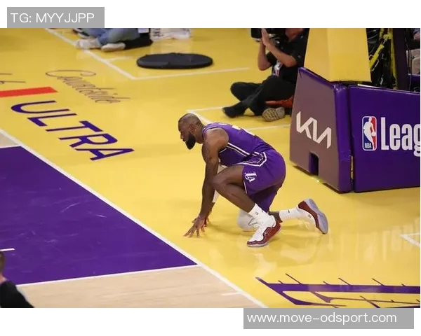 夸梅直言詹姆斯场上表现受限疲惫不堪难以回防影响湖人提速